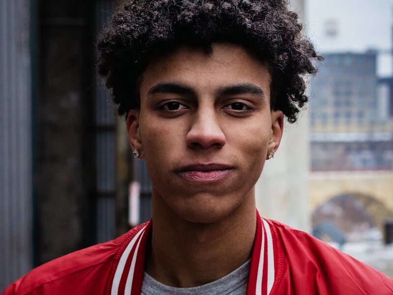 Fine Hair Tricks: Cuts and Products That Add Volume Without Looking Greasy